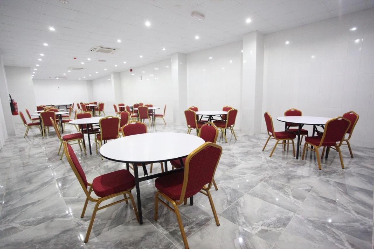 Almanzel Hotel 2*